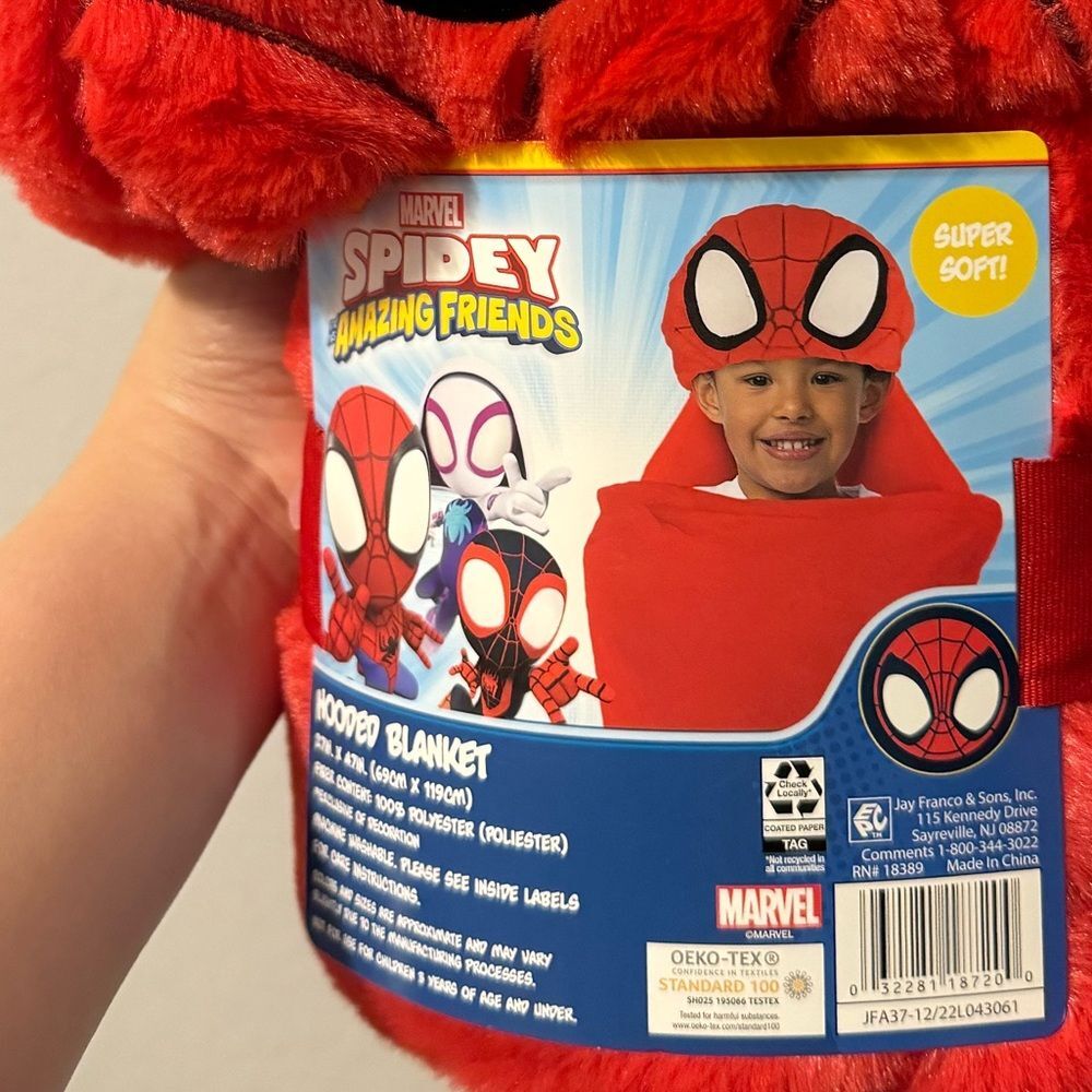 Marvel Spidey Red Plush Blanket